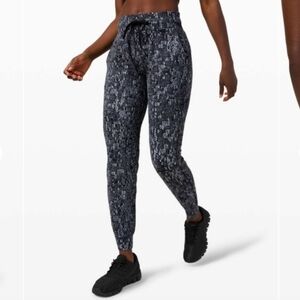 Lululemon Black Deep Coal Jacquard Ready To Rulu Jogger Size 10